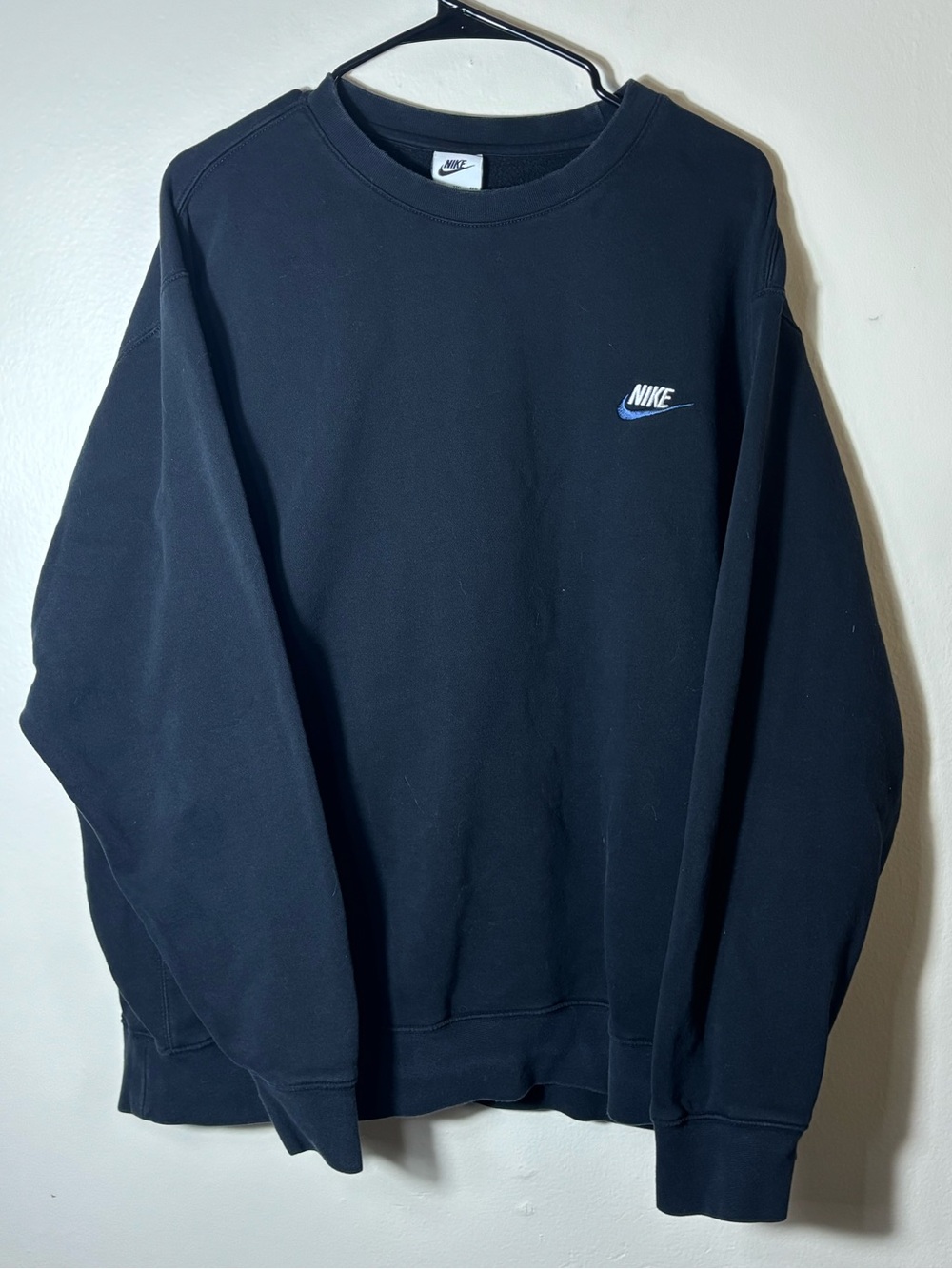 Nike Sweatshirt Mens 2XL Black Fleece Crew Neck Pullover Embroidered Logo Casual